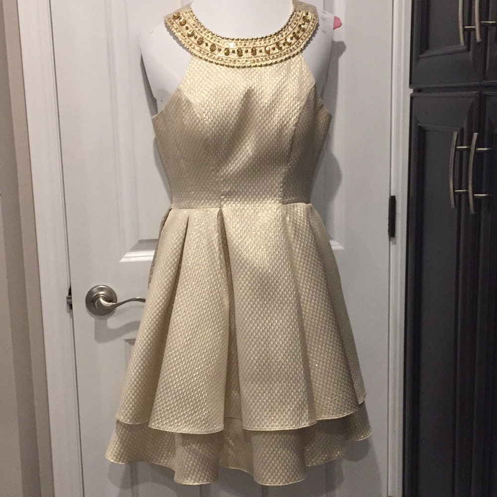 Mac Duggal Homecoming Dress